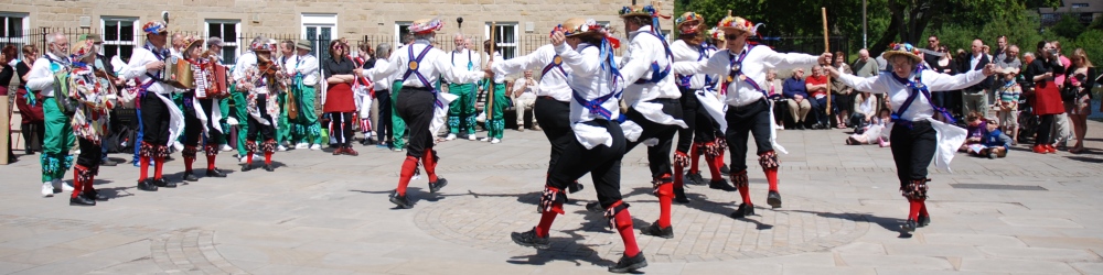 Hereburgh Dancing the Windmill at Bakewell 2013